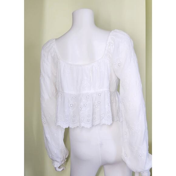 Hollister Eyelet Embroidered Peplum Crop Top Womens L White Cottagecore Blouse - Picture 5 of 9